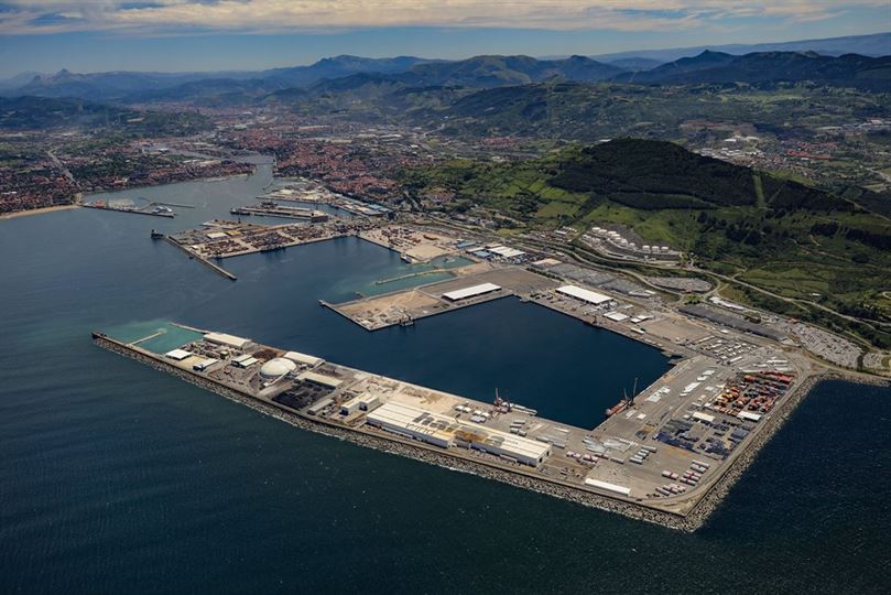 El Puerto de Bilbao crece más que el resto del estado