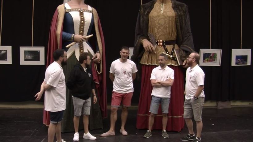 La nueva comparsa de gigantes de Portugalete se estrena este fin de semana