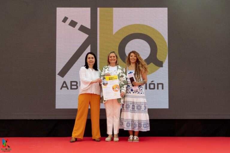 Barakaldo celebra lo mejor del comercio local con una jornada llena de actividades en la Herriko Plaza