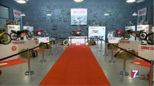 Exposición sobre Ángel Nieto en Retromobile