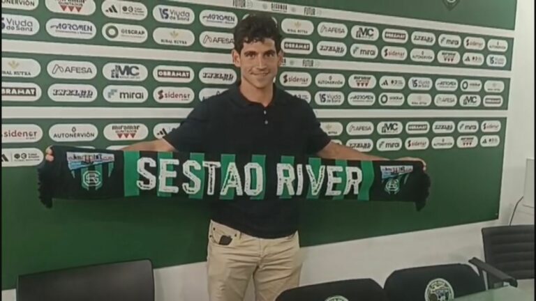 Un vestuario «con un fuerte grupo humano», la premisa de Héctor Urquía